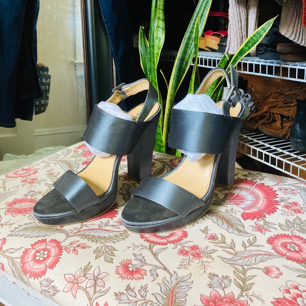 Report Teal Satin Heels with Thick Straps 7.5